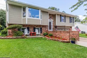 2318 Malraux Dr, Vienna, VA 22182 - Photo 1