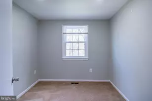 9709 Lakepointe Dr, Burke, VA 22015 - Photo 24