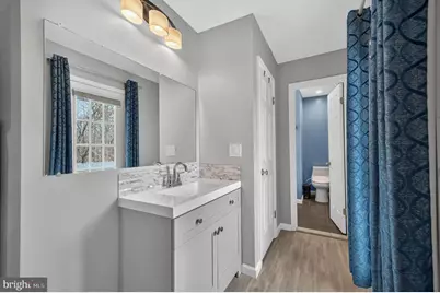 13437 Melville Lane, Chantilly, VA 20151 - Photo 18