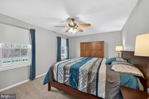 13437 Melville Ln, Chantilly, VA 20151 - Photo 16