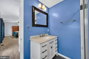 13437 Melville Ln, Chantilly, VA 20151 - Photo 20