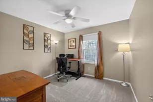 13437 Melville Ln, Chantilly, VA 20151 - Photo 22