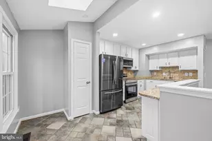 1212 Bond St, Herndon, VA 20170 - Photo 30