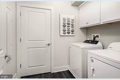 8131 Shining Star Lane #403, Vienna, VA 22182 - Photo 12