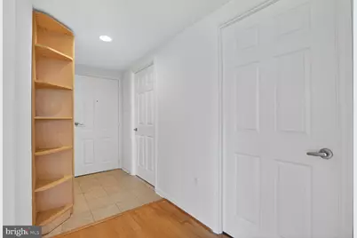 2726 Gallows Road #619, Vienna, VA 22180 - Photo 8