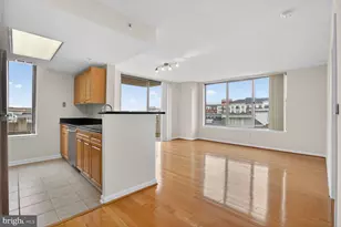 2726 Gallows Rd, Vienna, VA 22180 - Photo 10