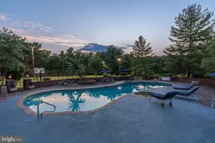 5340 Chandley Farm Cir, Centreville, VA 20120 - Photo 6