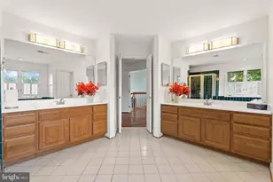 5340 Chandley Farm Cir, Centreville, VA 20120 - Photo 32