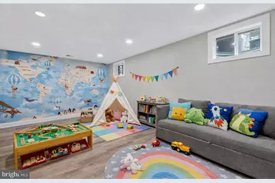 8713 Wadebrook Terrace, Springfield, VA 22153 - Photo 16