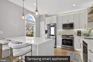 8713 Wadebrook Terrace, Springfield, VA 22153 - Photo 2