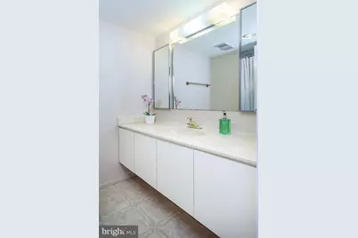 5902 Mount Eagle Drive #809, Alexandria, VA 22303 - Photo 12