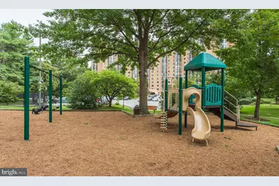 5902 Mount Eagle Drive #809, Alexandria, VA 22303 - Photo 42