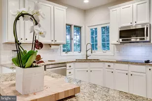 5021 Whisper Willow Dr, Fairfax, VA 22030 - Photo 10