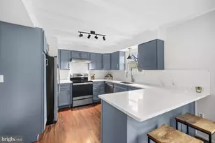 1100 Snead Pl, Herndon, VA 20170 - Photo 2