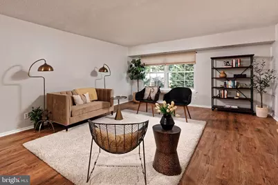 7640 Tremayne #202, McLean, VA 22102 - Photo 4