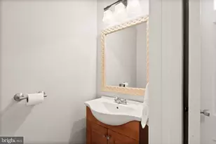 14366 Avocado Ct, Centreville, VA 20121 - Photo 20