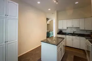 6405 Little Potters Ln, Alexandria, VA 22310 - Photo 14