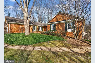 10223 Cedar Pond Drive, Vienna, VA 22182 - Photo 2