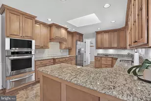 10223 Cedar Pond Dr, Vienna, VA 22182 - Photo 12