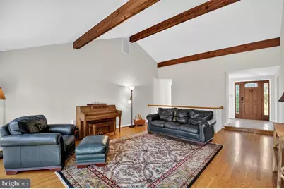 10223 Cedar Pond Drive, Vienna, VA 22182 - Photo 4