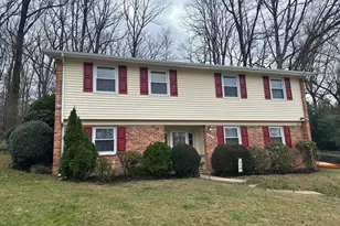 3812 Tall Oak Ct, Annandale, VA 22003 - Photo 4