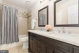 5847 Belcher Farm Dr, Centreville, VA 20120 - Photo 16