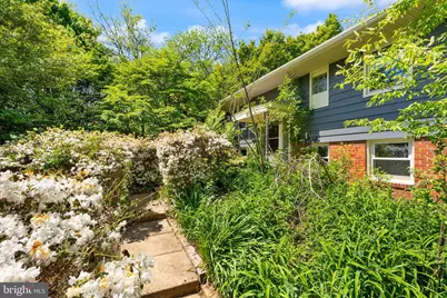 1608 Chain Bridge Road, McLean, VA 22101 - Photo 14