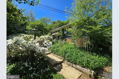 1608 Chain Bridge Road, McLean, VA 22101 - Photo 4