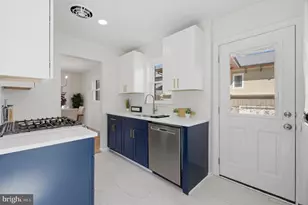 902 Echols St SE, Vienna, VA 22180 - Photo 4