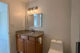 3175 Summit Square Dr, Oakton, VA 22124 - Photo 30