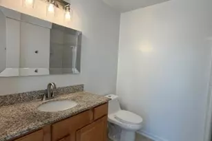 3175 Summit Square Dr, Oakton, VA 22124 - Photo 28