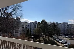 3175 Summit Square Dr, Oakton, VA 22124 - Photo 12