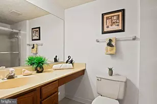 12003 Ridge Knoll Dr, Fairfax, VA 22033 - Photo 22