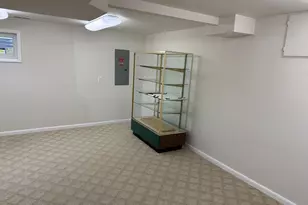 7706 Bristow Dr, Annandale, VA 22003 - Photo 4