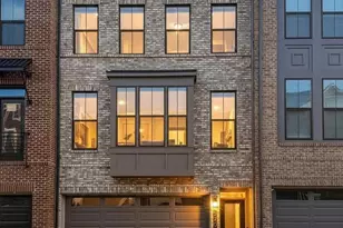 5207 Ridgeview Retreat Dr, Chantilly, VA 20151 - Photo 1