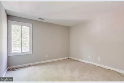 527 Florida Avenue #104, Herndon, VA 20170 - Photo 16