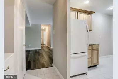 527 Florida Avenue #104, Herndon, VA 20170 - Photo 6