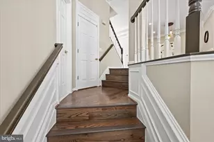 13438 Burrough Farm Dr, Herndon, VA 20171 - Photo 10