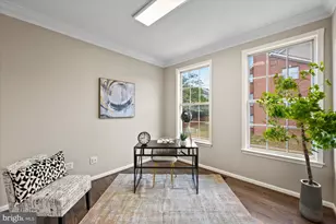 13438 Burrough Farm Dr, Herndon, VA 20171 - Photo 22