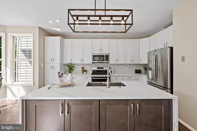 13438 Burrough Farm Drive, Herndon, VA 20171 - Photo 26
