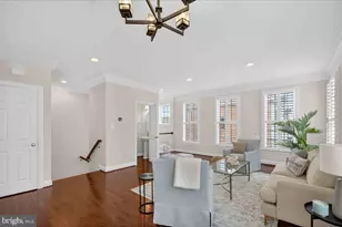 2081 Hutchison Grove Ct, Falls Church, VA 22043 - Photo 10