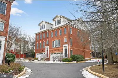 2081 Hutchison Grove Court, Falls Church, VA 22043 - Photo 2