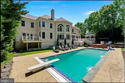 1445 Mayhurst Boulevard, McLean, VA 22102 - Photo 2