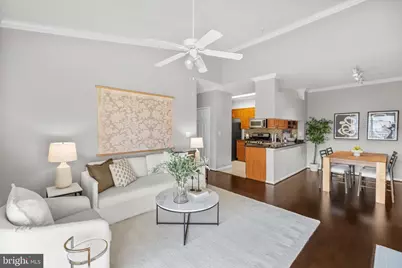 4415 Weatherington Lane #402, Fairfax, VA 22030 - Photo 6