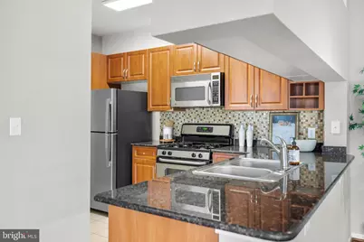 4415 Weatherington Lane #402, Fairfax, VA 22030 - Photo 12