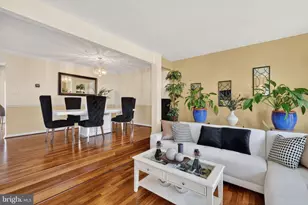 14726 Beaumeadow Dr, Centreville, VA 20120 - Photo 4