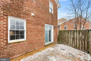 9824 Hagel Cir, Lorton, VA 22079 - Photo 32