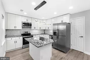 9824 Hagel Cir, Lorton, VA 22079 - Photo 10