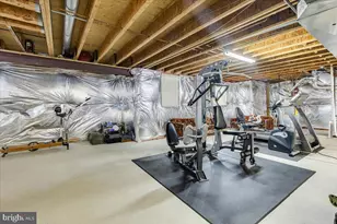 6753 Edge Cliff Dr, Alexandria, VA 22315 - Photo 38