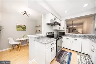 7729 Marshall Heights Ct, Falls Church, VA 22043 - Photo 12